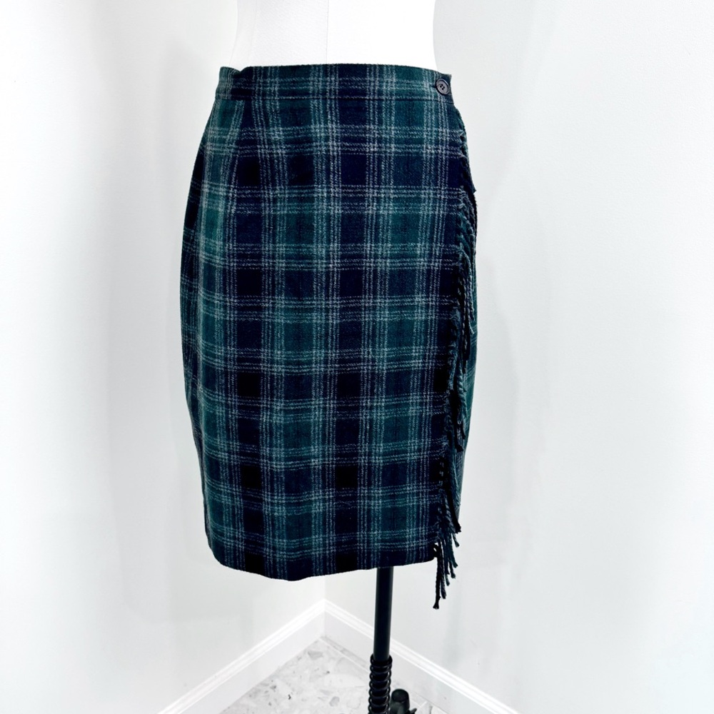 Chaus Sport Vintage Wrap wool blend Green Plaid fringe skirt size 8 (runs small)